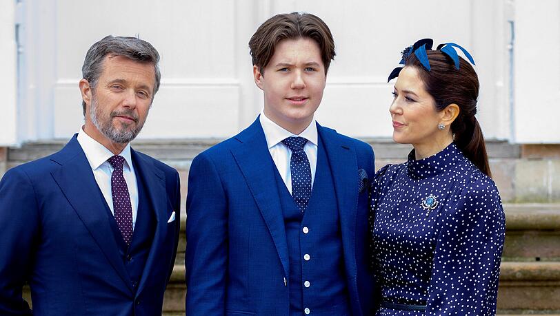 Prinz Christian mit Kronprinz Frederik und Kronprinzessin Mary.