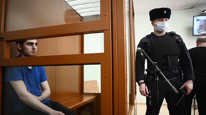 Der Mann war nach Belarus geflohen und wurde in der mit Russland verbündeten Ex-Sowjetrepublik festgenommen, als er ins EU-Land Litauen weiterreisen wollte.