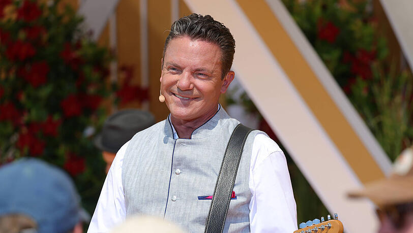 Nach der Absetzung von "Immer wieder sonntags" hat Stefan Mross große Pläne. Nach der Absetzung von "Immer wieder sonntags" hat Stefan Mross große Pläne.