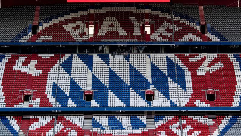 Das FC Bayern-Logo ist zu sehen.