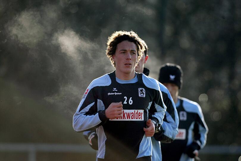 Julian Baumgartlinger (heute Bayer Leverkusen).