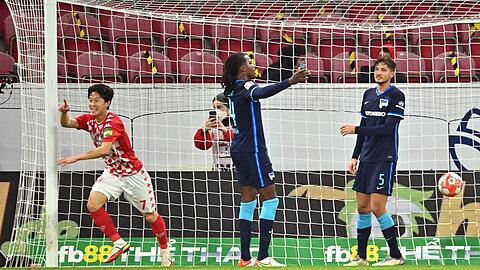 Jae-Sung Lee brachte den FSV Mainz mit seinem Tor zum 1:0 gegen Hertha BSC auf die Siegerstraße.