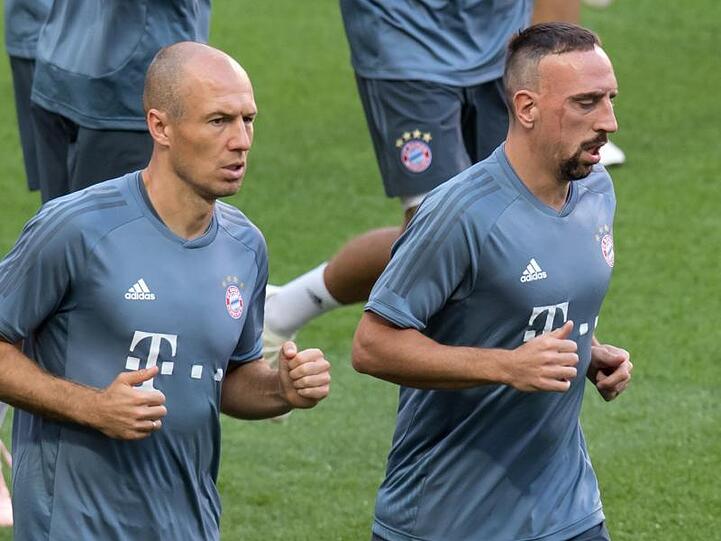 Fehlen dem FC Bayern im Saisonendspurt: Arjen Robben (l) und Franck Ribéry.