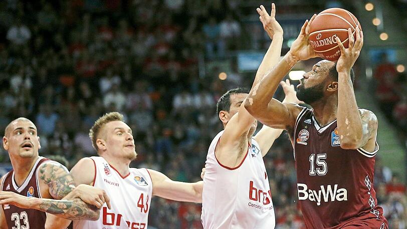 Gala in Spiel 3: Reggie Redding (r.) und der FC Bayern schickten Bamberg mit 99:67 nach Hause.