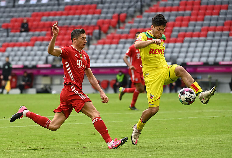 28. Saisontor: Und auch das zwischenzeitliche 3:1 der Bayern geht auf seinen Deckel. Sein Gegenspieler Jorge Meré kommt hier aber sogar mal vor Lewandowski an den Ball. Ausnahmsweise.