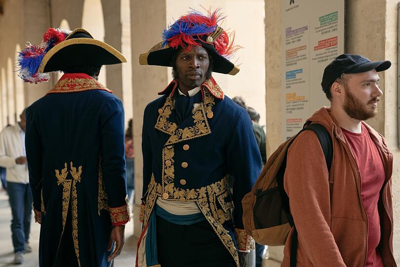 Als Meister der Verkleidung f&auml;llt Assane Diop (Omar Sy) kaum auf.