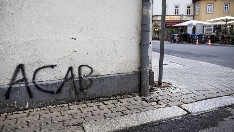 Oft in der Stadt zu sehen: Der Schriftzug "ACAB". Oft in der Stadt zu sehen: Der Schriftzug "ACAB".