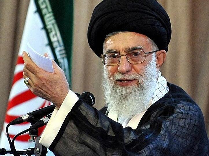 Der oberste Führer des Irans, Ajatollah Ali Chamenei meint, Gespräche mit den USA könnten nur stattfinden, wenn Amerika von seiner «morschen imperialistischen Leiter» heruntersteige.