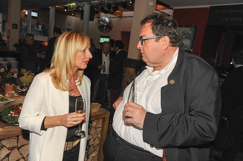 Promis beim Futurecom-Sommerfest: Ottfried Fischer kam mit Simone Brandlmeier.