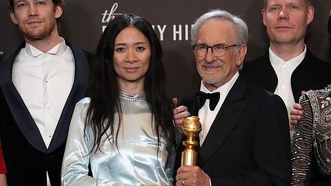 "Hamnet" von Regisseurin Chloe Zhao holt zwei Golden Globes.