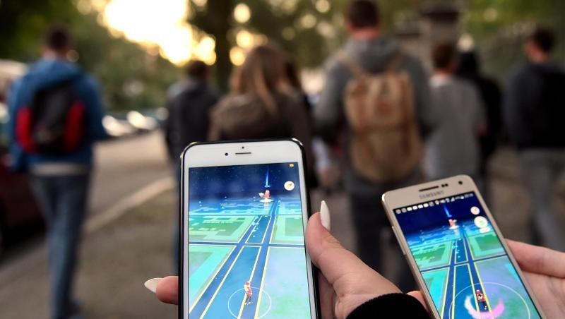 "Pokémon Go" war beim Start im Sommer 2016 zu einem weltweiten Phänomen geworden. Inzwischen ließ der Hype merklich nach, auch wenn es einen harten Kern eingefleischter Spieler gibt. "Pokémon Go" war beim Start im Sommer 2016 zu einem weltweiten Phänomen geworden. Inzwischen ließ der Hype merklich nach, auch wenn es einen harten Kern eingefleischter Spieler gibt.