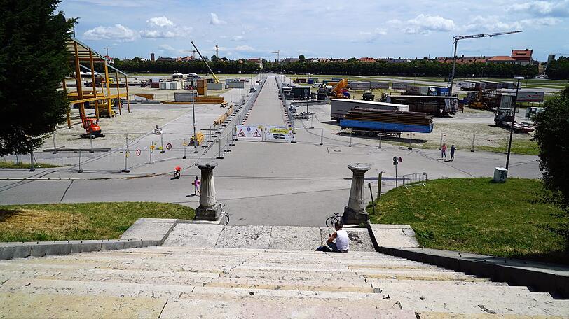 Die Bilder vom Start des Aufbaus der Theresienwiese am 10. Juli.