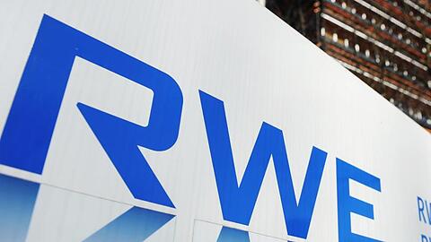 Im Zuge des Kohleausstiegs wird RWE von Ende dieses Jahres an schrittweise seine noch laufenden Braunkohlekraftwerke im rheinischen Revier abschalten.