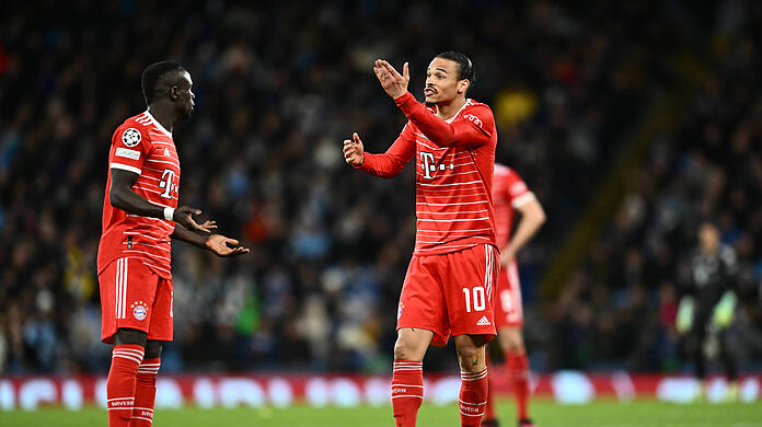Sadio Mané (l.) und Leroy Sané sind nach dem Spiel bei Manchester City aneinandergeraten.
