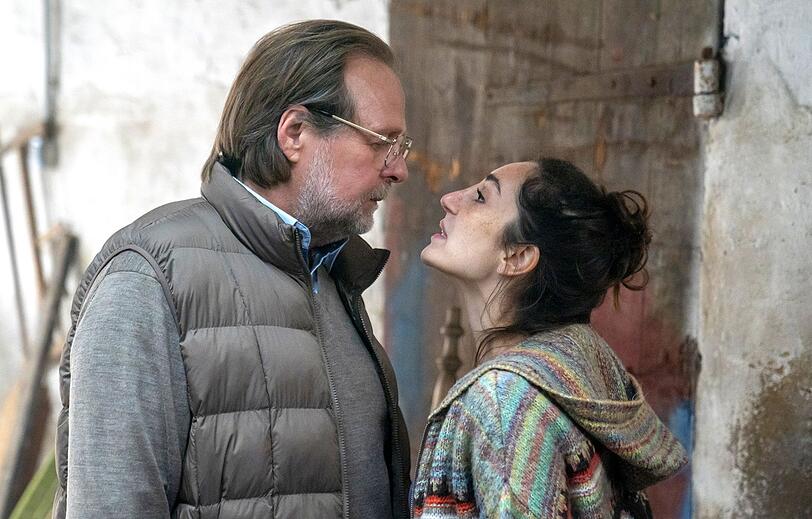 Jan Wiesig (Steffen M&uuml;nster) bedroht eine junge Frau (Roxana Safarabadi). Wenig sp&auml;ter ist er tot.