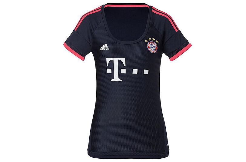 So sieht das Champions League Trikot für die Saison 15/16 aus. Die Bilder aus dem FCB-Onlineshop.
