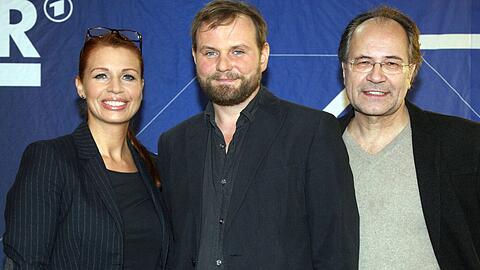 Die Schauspieler Devid Striesow (M), Elisabeth Brück (l) und Hartmut Volle (r) sind das neue Team des saarländischen Fernsehkrimis «Tatort» vor: