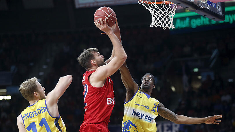 Steuerte neun Punkte zum Sieg der Bayern gegen Braunschweig bei: Kapitän Danilo Barthel (m.).