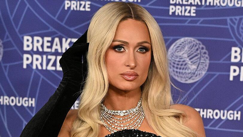 Paris Hilton freut sich &uuml;ber die Schlie&szlig;ung ihrer ehemaligen Schule.