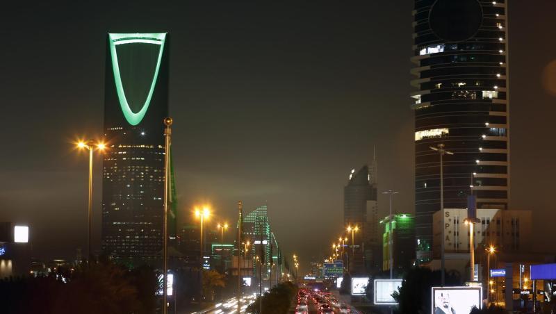 Riad bei Nacht: Saudi-Arabien ist für Touristen bislang schwer zugänglich. Riad bei Nacht: Saudi-Arabien ist für Touristen bislang schwer zugänglich.