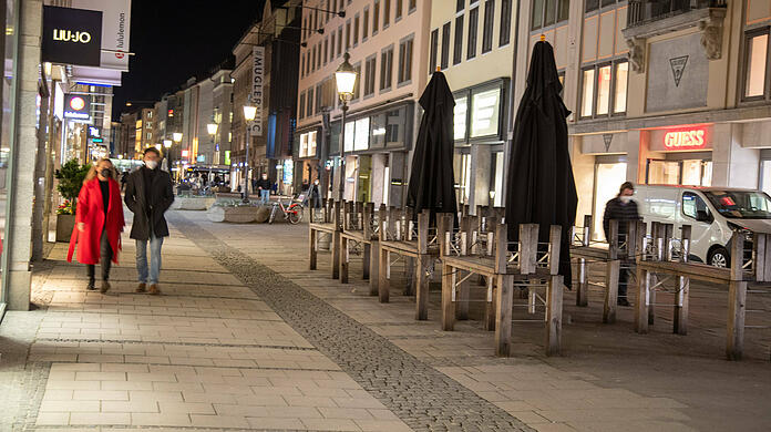 Die Corona-Notbremse wird wieder gelöst: Die Münchner Innenstadt und Fußgängerzone füllt sich am Mittwoch sicher wieder.