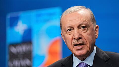 Präsident Erdogan begrüßt die Waffenniederlegung