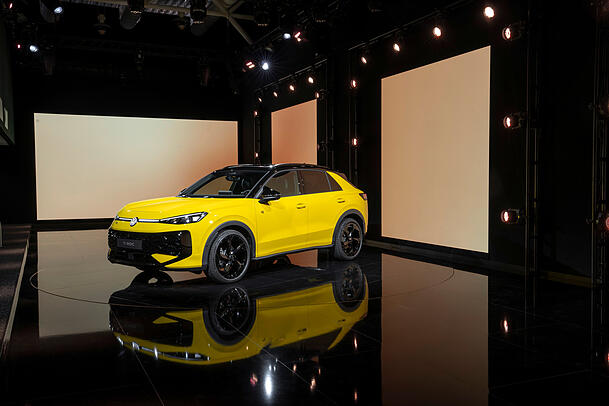 Einer der wenigen Verbrenner unter den deutschen Neuheiten auf der IAA: der T-Roc. Einer der wenigen Verbrenner unter den deutschen Neuheiten auf der IAA: der T-Roc.