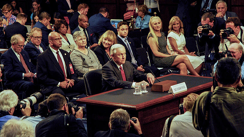Jeff Sessions bei der Anhörung im Geheimdienstausschuss des US Senats.