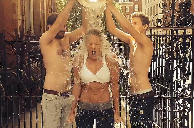 Die "Ice bucket Challenge" von Helene Fischer in Bildern!
