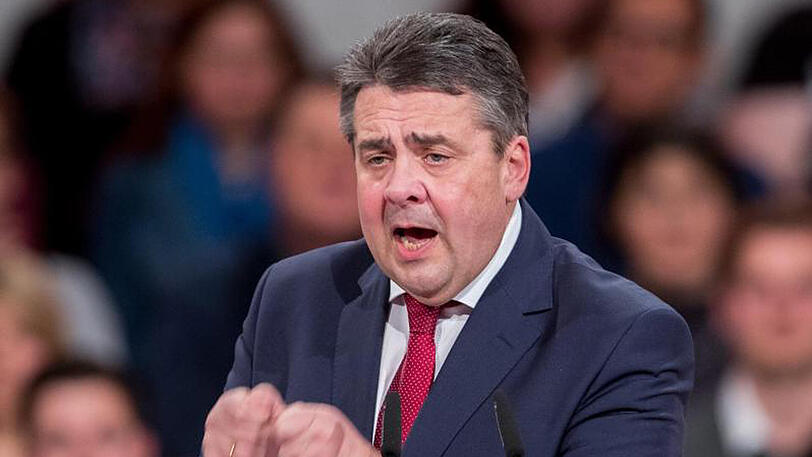 Außenminister Sigmar Gabriel warf der türkischen Regierung vor, mit ihren Nazi-Vorwürfen gegen deutsches Recht zu verstoßen.