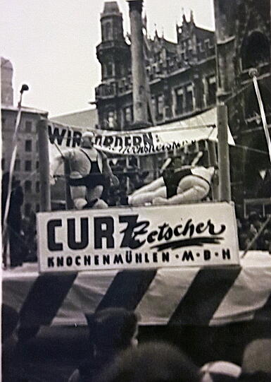Faschingsumzug im Jahre 1953.