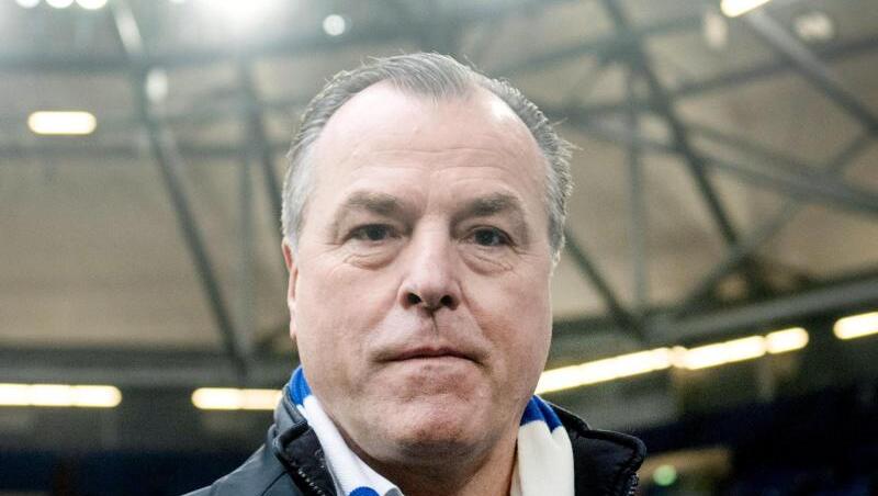 Wird nach seinen Äußerungen über Afrikaner hart kritisiert: Schalkes Aufsichtsratschef Clemens Tönnies. Wird nach seinen Äußerungen über Afrikaner hart kritisiert: Schalkes Aufsichtsratschef Clemens Tönnies.