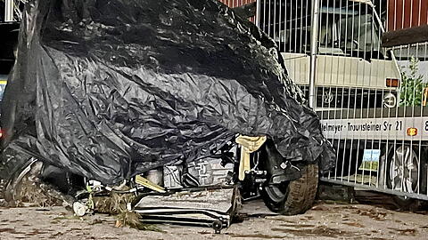 Der Unfallwagen: Ziemlich ramponiert.