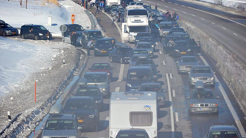 Stau im Freistaat: Die Fahrt in die Berge dauerte heute etwas länger.