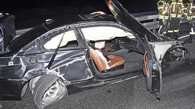 Die Bilder vom Unfallort auf der A99.
