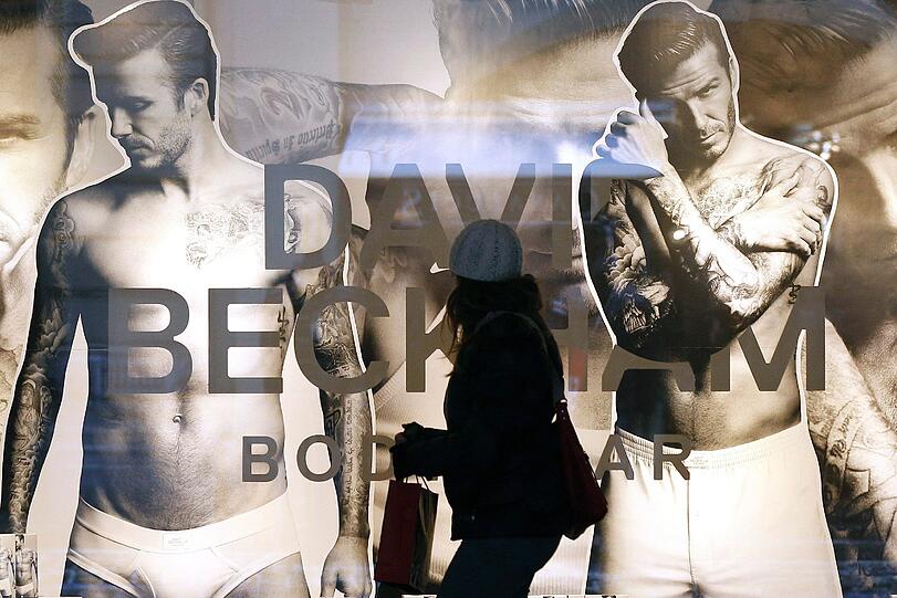 Ein Werbeplakat für Unterhosen mit dem britischen Fußball-Star David Beckham, aufgenommen am 02.02.2012 in Bern.