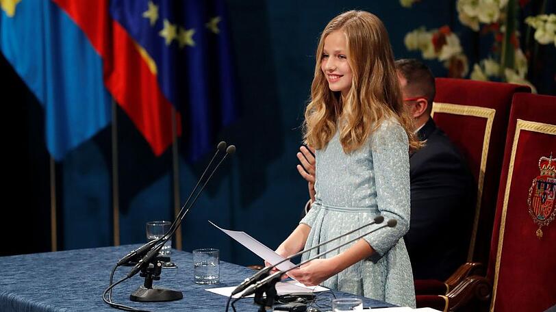Als hätte sie noch nie etwas anderes gemacht: Prinzessin Leonor von Spanien wirkt schon sehr souverän