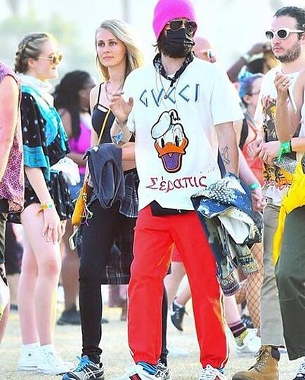 Stil-Held im Coachella-Kosmos: Jared Leto mit Mundschutz.