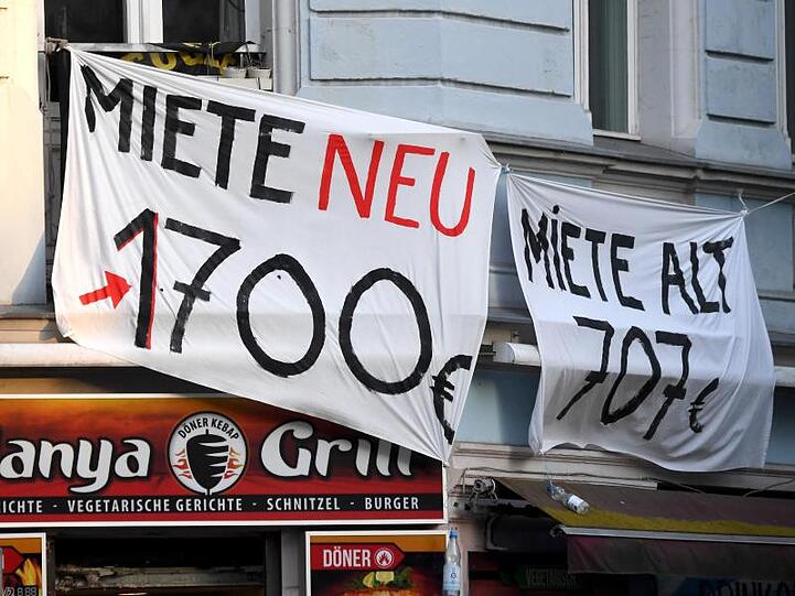 Im Streit um Mieterhöhungen treffen sich Mieter und Vermieter immer häufiger vor Gericht.