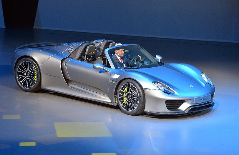 Bei Porsche hat man an der Entwicklung des Modell "Spyder" gearbeitet.
