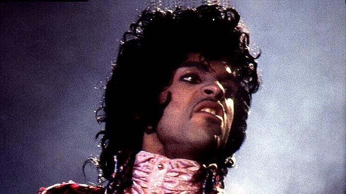 Prince im Kostüm seiner "Purple Rain"-Tour.