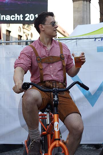 Tausende Münchner waren bei der sechsten Münchner Radlnacht dabei. Die Bilder.