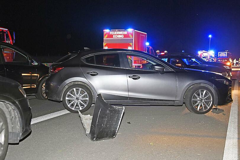 Insgesamt elf Fahrzeuge waren in den Unfall verwickelt.