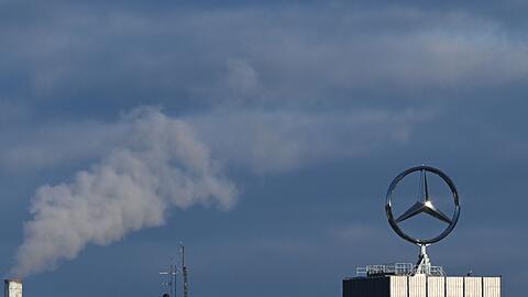 Mercedes-Benz mit Gewinneinbruch. (Foto aktuell)