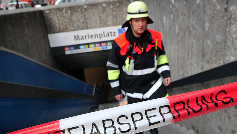 Feuerwehreinsatz am Bahnhof Marienplatz in München (Archivbild). Feuerwehreinsatz am Bahnhof Marienplatz in München (Archivbild).