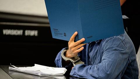 In Deutschland wurden sowohl Deutsche als auch Staatsangeh&ouml;rige anderer Nationen, die sich einst der IS-Terrormiliz angeschlossen hatten, wegen Kriegsverbrechen verurteilt. (Archivbild)