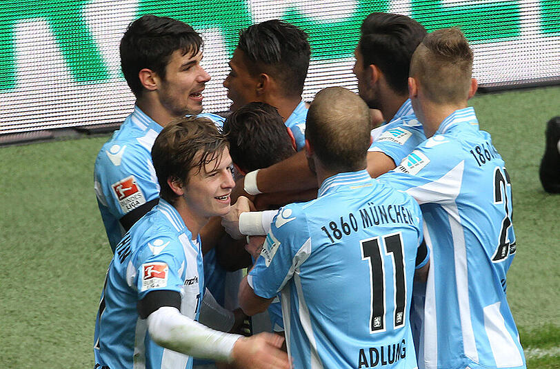 Hoffen auf eine Fortsetzung des Löwen-Jubels: Die Spieler des TSV 1860.