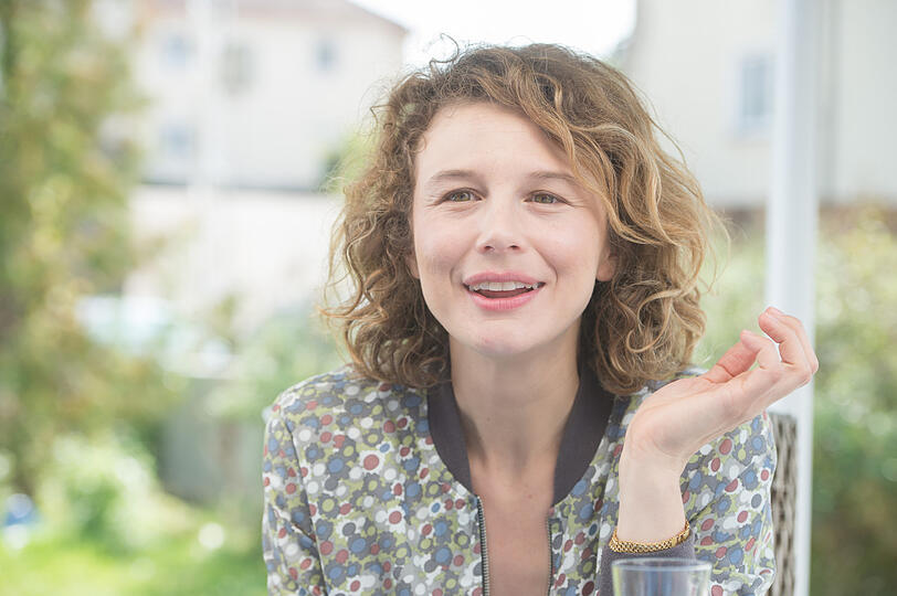 Anna Maria Sturm während eines Interviews zum Kinofilm "Wackersdorf". In dem Film spielte sie ihre Mutter.