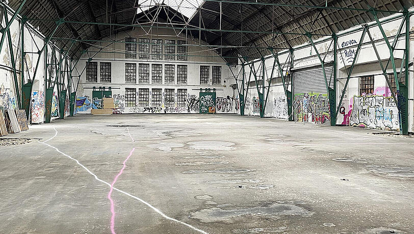 Die alte Eggenfabrik in Pasing hat die Stadt zum neuen Actionsportzentrum umbauen lassen.