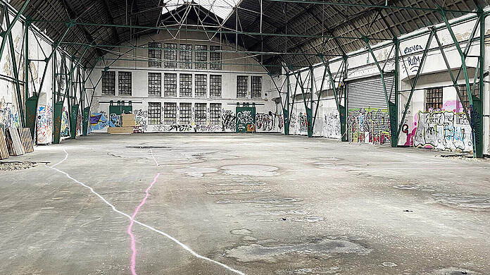 Die alte Eggenfabrik in Pasing hat die Stadt zum neuen Actionsportzentrum umbauen lassen.